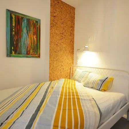 Appartement Sunny Artistic In Downtown Bucarest