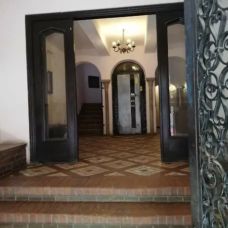 Appartement Sunny Artistic In Downtown Bucarest